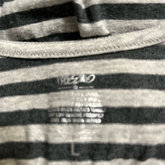 Mossimo women’s tank top - Picture 2 of 3